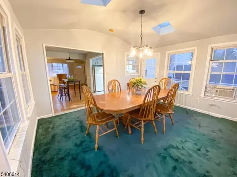 14 Pine St, Edison, NJ 08817 photo 9