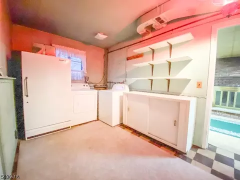 14 Pine St, Edison, NJ 08817 photo 24