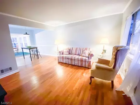 14 Pine St, Edison, NJ 08817 photo 6