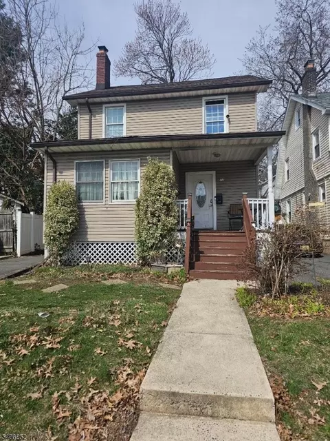77 Warwick St, East Orange, NJ 07017