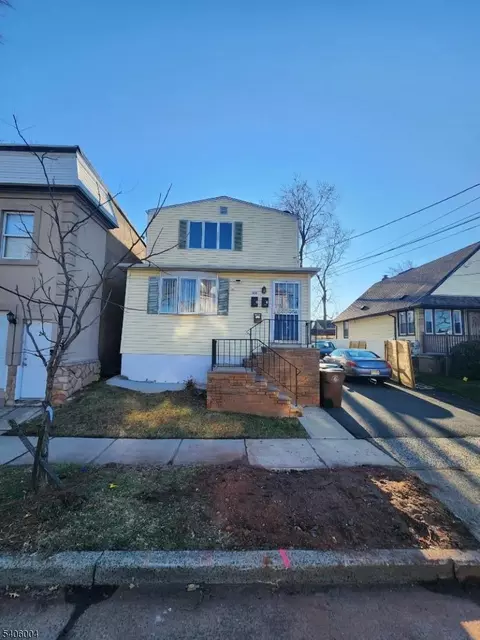 1310 E Henry St, Linden, NJ 07036