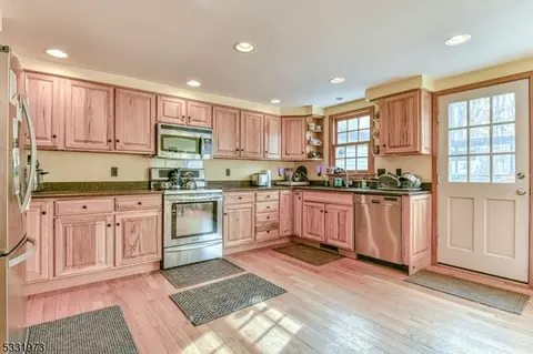 Kitchen - 59 Montgomery Rd, Montgomery, NJ 08558 photo 2 of 2
