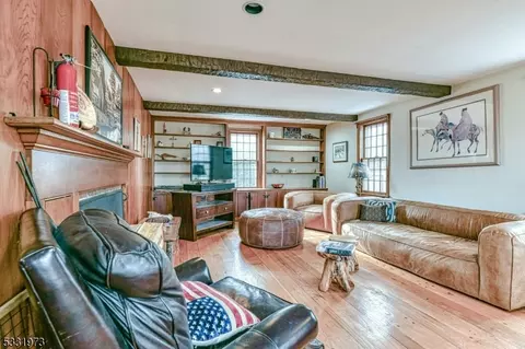 Living - 59 Montgomery Rd, Montgomery, NJ 08558 photo 3 of 4