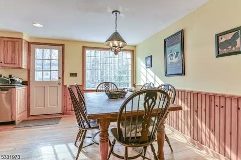 Dining - 59 Montgomery Rd, Montgomery, NJ 08558 photo 2 of 2