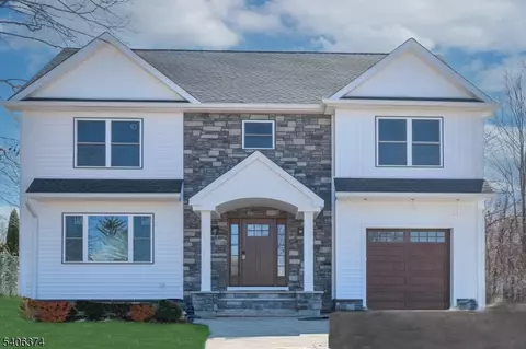 146 Passaic Ave, Roseland, NJ 07068