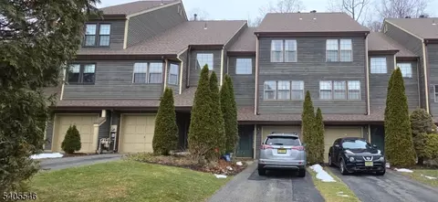 38 Lexington Ln, West Milford, NJ 07480