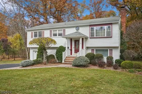100 Grand Ave, Cedar Knolls, NJ 07927