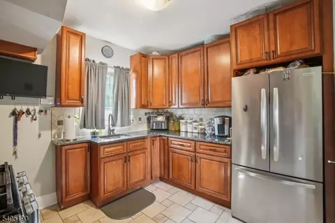724 Central St, Plainfield, NJ 07062 photo 6