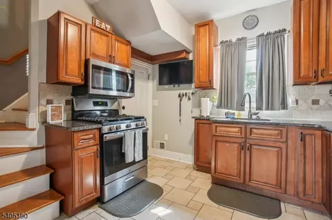 724 Central St, Plainfield, NJ 07062 photo 5