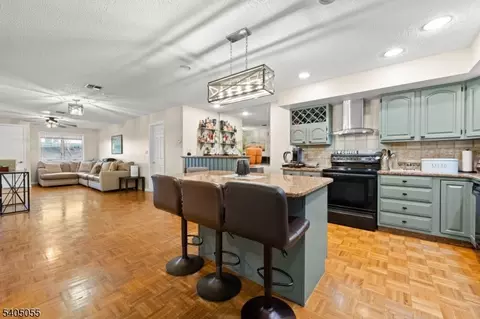 41-51 Wilson Ave #3B, Newark, NJ 07105