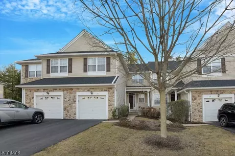 14 Scarlet Oak Dr, Montgomery, NJ 08540