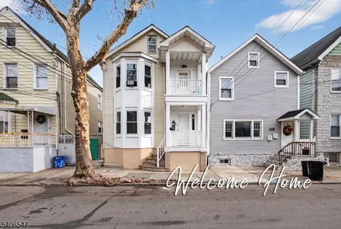 26 Vincent St, Newark, NJ 07105