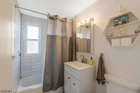 101 Lorraine Ave, Middlesex, NJ 08846 photo 13