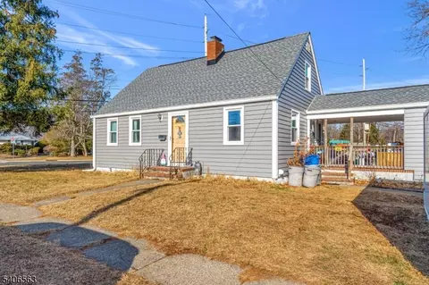 101 Lorraine Ave, Middlesex, NJ 08846