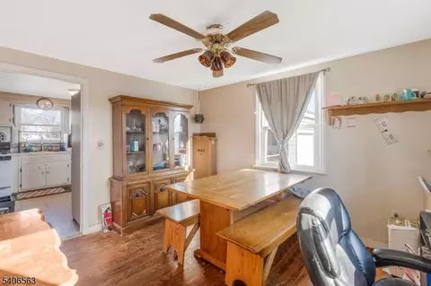 101 Lorraine Ave, Middlesex, NJ 08846 photo 10