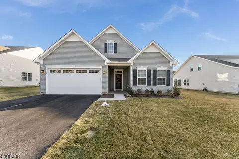 58 Redwood Run, Mansfield Twp, NJ 07865