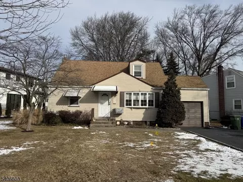 1502 Sunnyfield Dr, Linden, NJ 07036