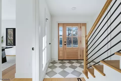 7 Willow St, Millburn, NJ 07041 photo 6