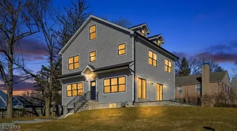 4 Hilltop Way, Essex Fells, NJ 07021