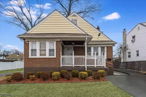 241 Rea Ave, Hawthorne, NJ 07506