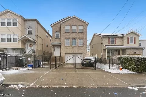 721 S 19th St, Newark, NJ 07103