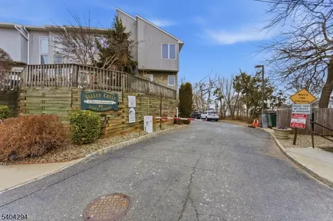 6 Essex St #G 39, Belleville, NJ 07109