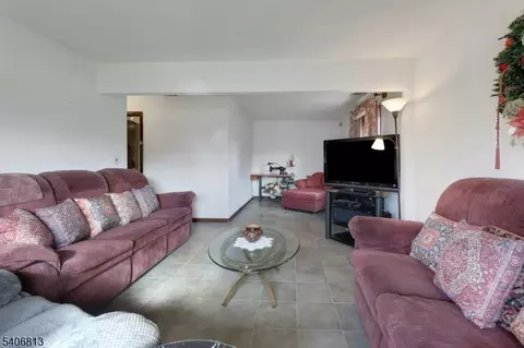 4 Highfield Ct, Wayne, NJ 07470 photo 12
