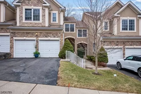 30 Glattly Dr, Denville, NJ 07834