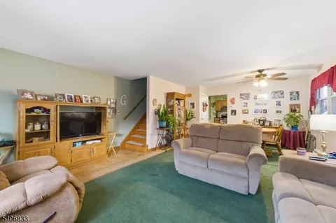 204 Devon St, Kearny, NJ 07032 photo 5