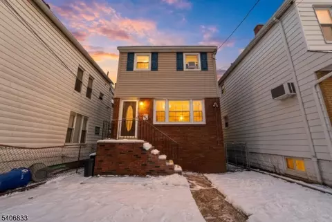 204 Devon St, Kearny, NJ 07032