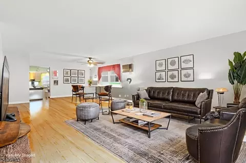 204 Devon St, Kearny, NJ 07032 photo 3