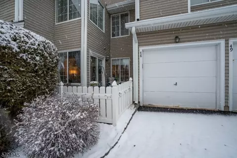 48 Morgan Ct, Bedminster, NJ 07921