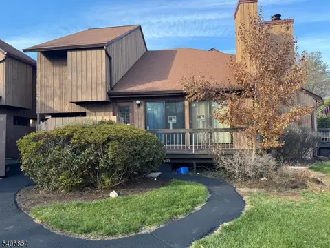 124 Bluebird Dr 3d #3D, Hillsborough, NJ 08844
