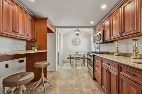 6 Cold Hill Rd, Brookside, NJ 07926 photo 9