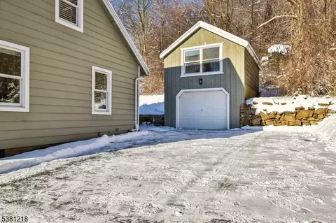 6 Cold Hill Rd, Brookside, NJ 07926 photo 21