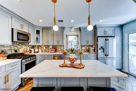 86 Burnside Pl, Haskell, NJ 07420 photo 18