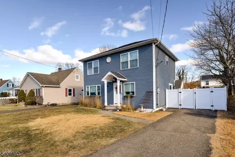 86 Burnside Pl, Haskell, NJ 07420 photo 2