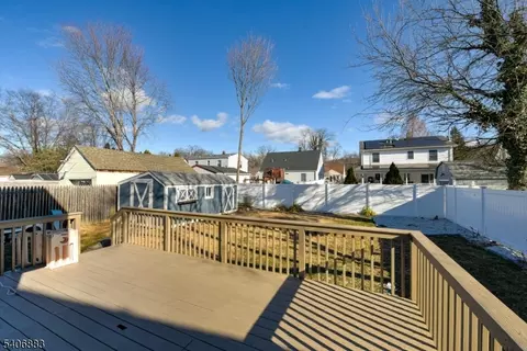 86 Burnside Pl, Haskell, NJ 07420 photo 38