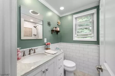38 Wanaque Ave, Wanaque Boro, NJ 07420 photo 14