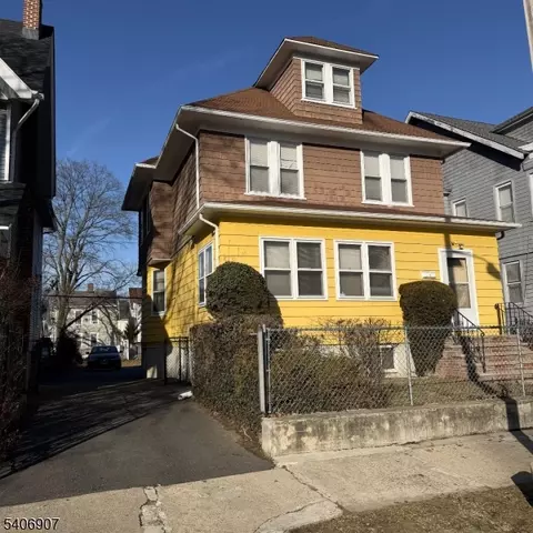 63 Sunnyside Ter, East Orange, NJ 07018