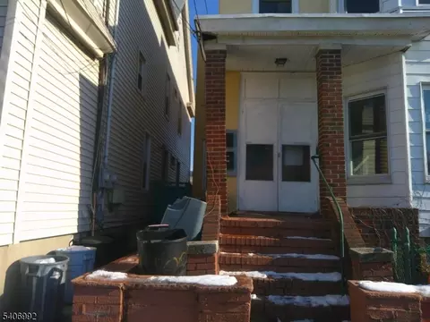 123 Nagle St, Paterson, NJ 07501