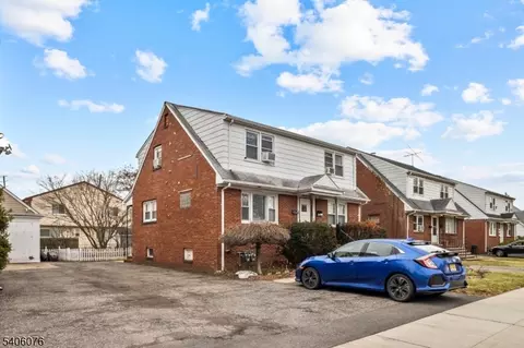 19 Inwood St, Clifton, NJ 07011