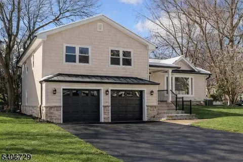 12 Lane Ct, Montclair, NJ 07043