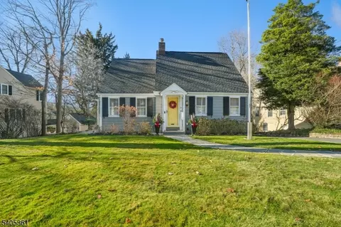 20 Pittsford Way, New Providence, NJ 07974