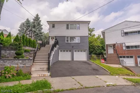 25 Evelyn Ct, Maplewood, NJ 07040