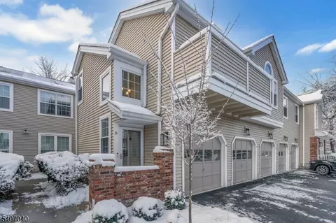 9 High Pond Ln #9, Bedminster, NJ 07921