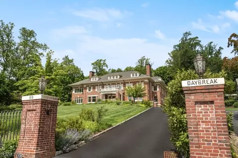 88 S Mountain Ave, Montclair, NJ 07042