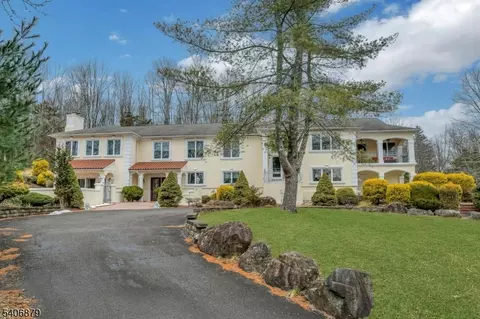 1 Southern Slope Ter, Morristown, NJ 07960