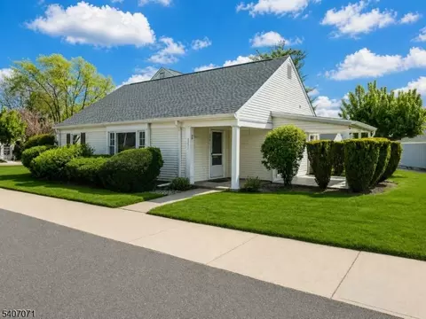 220 Manchester Ln # C, Monroe Township, NJ 08831