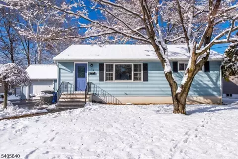 106 Riverview Ter, Riverdale, NJ 07457